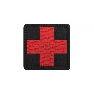 Шеврон Крест красный медика , фон черный 5 см